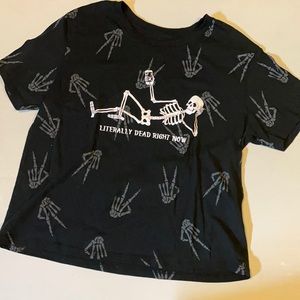 3/$15 Zoe + Liv graphic tee